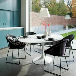 Chaise avec accoudoirs ronde en osier noir Joe - Vincent Sheppard