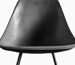 Chaise avec pieds en métal Hauteville - Lyon Béton