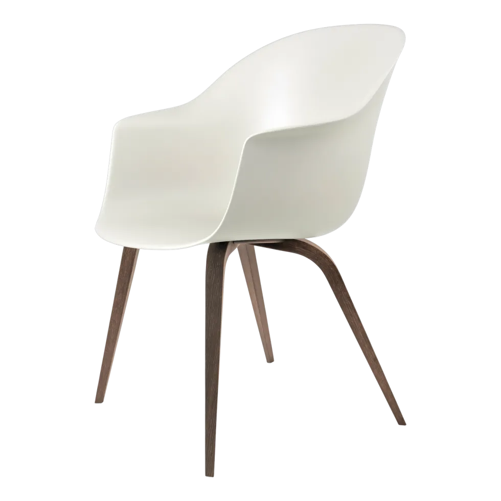 Chaise blanche en noyer américain laqué mat Bat - Gubi