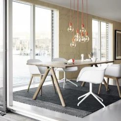 Chaise blanche piétement tubes Fiber - Muuto