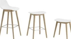 Chaise de bar 65 cm blanche piétement en chêne Fiber - Muuto