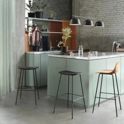 Chaise de bar 75 cm blanche piétement tubes Fiber - Muuto