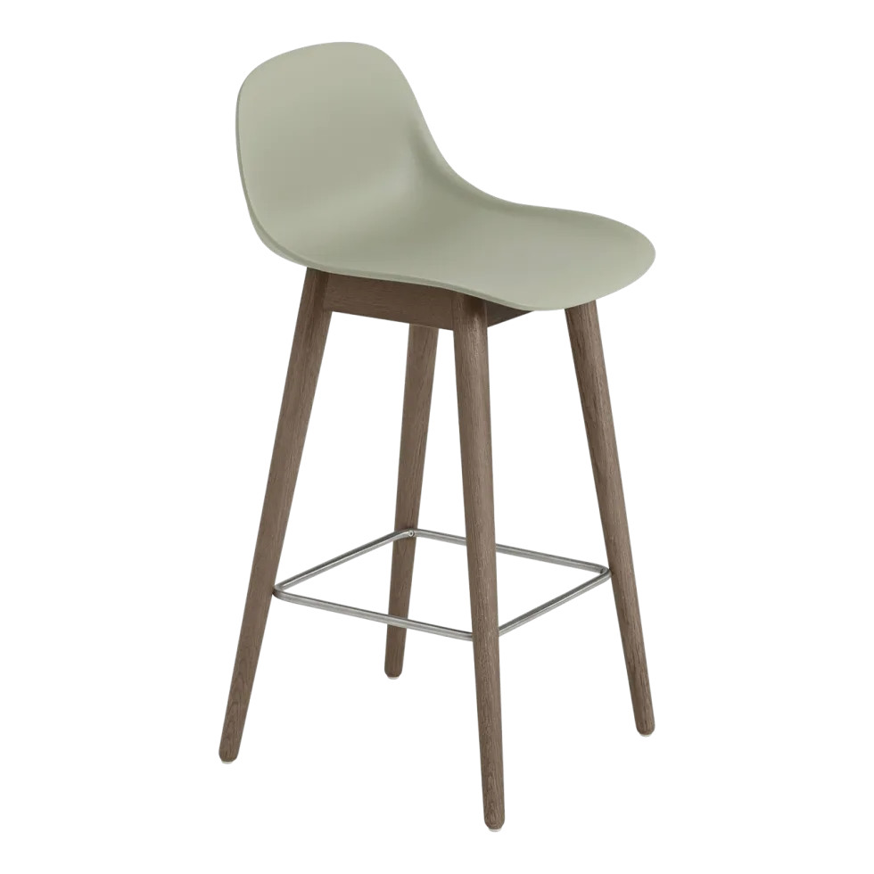 Chaise de bar 65 cm vert pâle piétement en chêne marron Fiber - Muuto