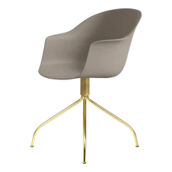 Chaise de bureau beige et laiton pivotante Bat - Gubi