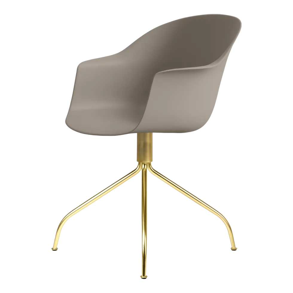Chaise de bureau beige et laiton pivotante Bat - Gubi