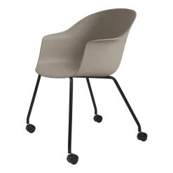 Chaise de bureau beige 4 pieds à roulettes Bat - Gubi