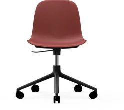 Chaise de bureau réglable à roulettes en pp rouge et noire Swivel 5W rouge - Normann Copenhagen