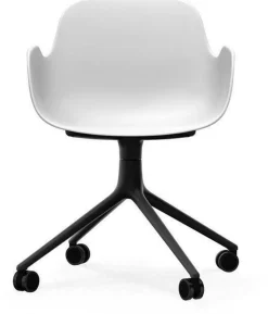 Chaise de bureau à roulettes avec accoudoirs en pp blanche et noire Swivel 4W blanc - Normann Copenhagen