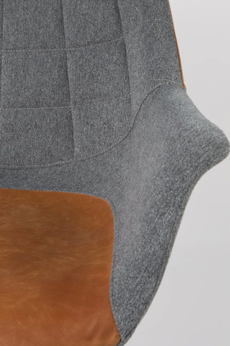 Chaise de bureau à roulettes en polyester gris et cuir marron 79cm Doulton - Zuiver