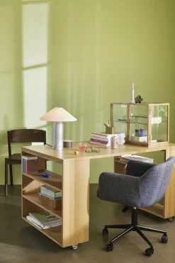 Chaise de bureau à roulettes en tissus gris foncé Rest- Hübsch