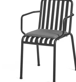 Chaise de jardin avec accoudoir en métal anthracite Palissade - HAY