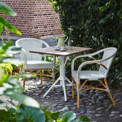 Chaise de jardin avec accoudoirs bistrot blanche Madeleine - Sika Design