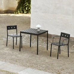 Chaise de jardin avec accoudoirs en acier anthracite Balcony - HAY