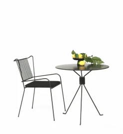 Chaise de jardin avec accoudoirs en acier blanc Capri - Cools Collection