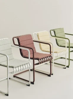 Chaise de jardin avec accoudoirs en acier blanc crème 54x65x80cm Palissade - HAY