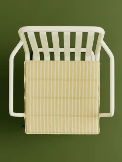Chaise de jardin avec accoudoirs en acier blanc crème 54x65x80cm Palissade - HAY