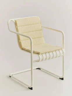 Chaise de jardin avec accoudoirs en acier blanc crème 54x65x80cm Palissade - HAY