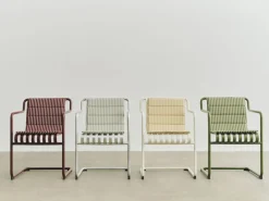 Chaise de jardin avec accoudoirs en acier gris clair 54x65x80cm Palissade - HAY