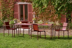 Chaise de jardin avec accoudoirs en acier thermolaqué rouge brique Panorama - TIPTOE