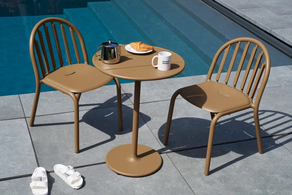 Chaise de jardin avec accoudoirs en aluminium mocha 60x59x80cm Fred's - Fatboy