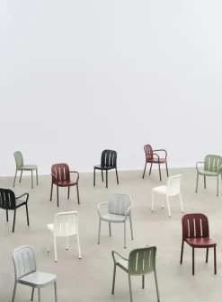 Chaise de jardin avec accoudoirs en métal gris argenté Deville - HAY
