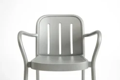 Chaise de jardin avec accoudoirs en métal gris argenté Deville - HAY