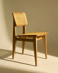Chaise de jardin en bois de teck et cannage C-Chair - Gubi