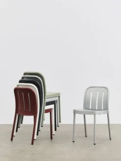 Chaise de jardin en métal blanc crème Deville - HAY