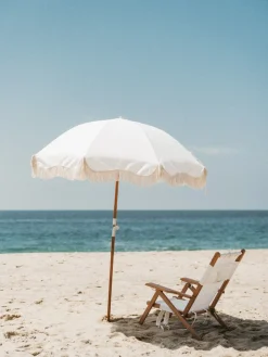 Chaise de plage pliante en tissu blanc Antique The Tommy Chair - Business & Pleasure