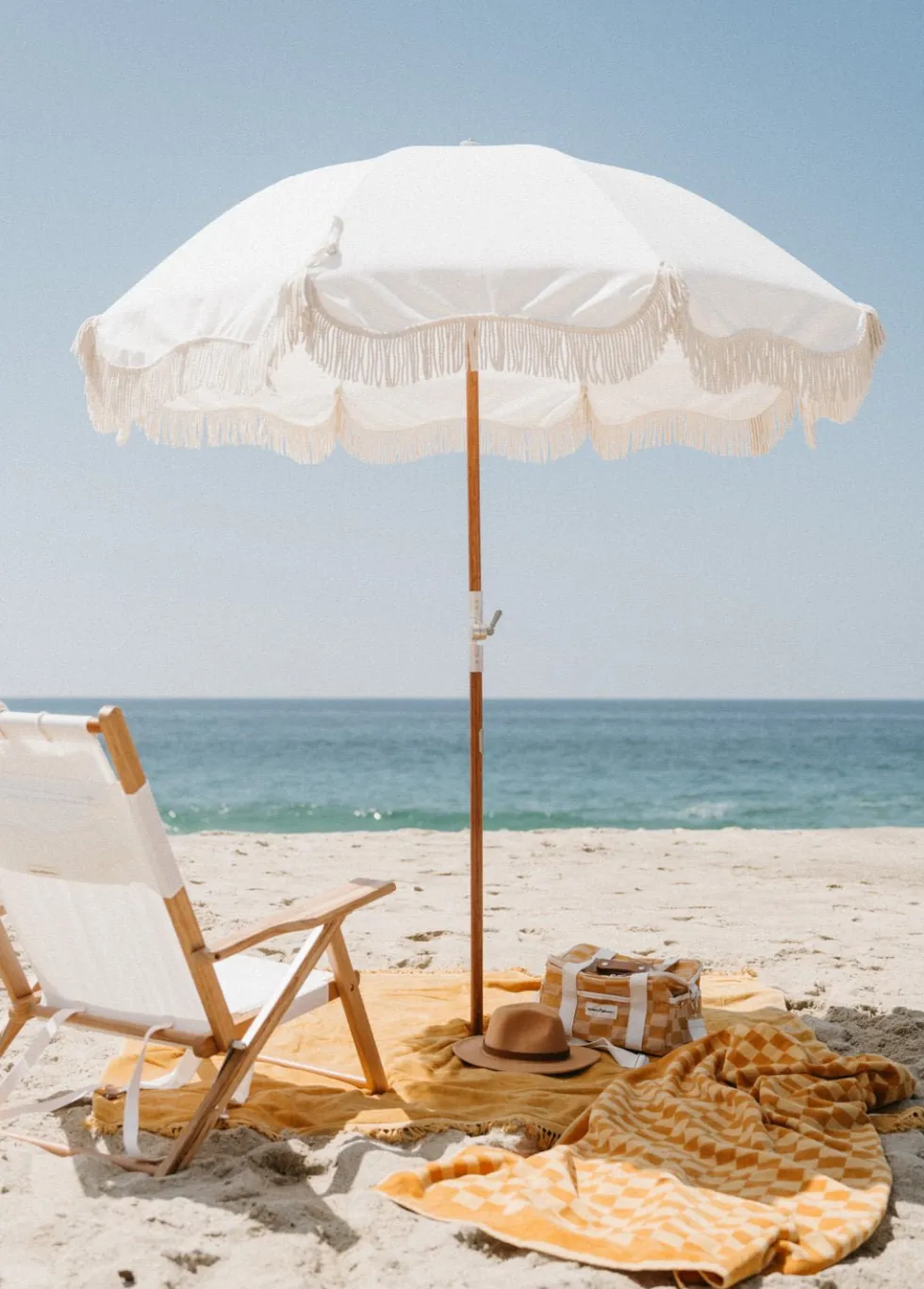 Chaise de plage pliante en tissu blanc Antique The Tommy Chair - Business & Pleasure