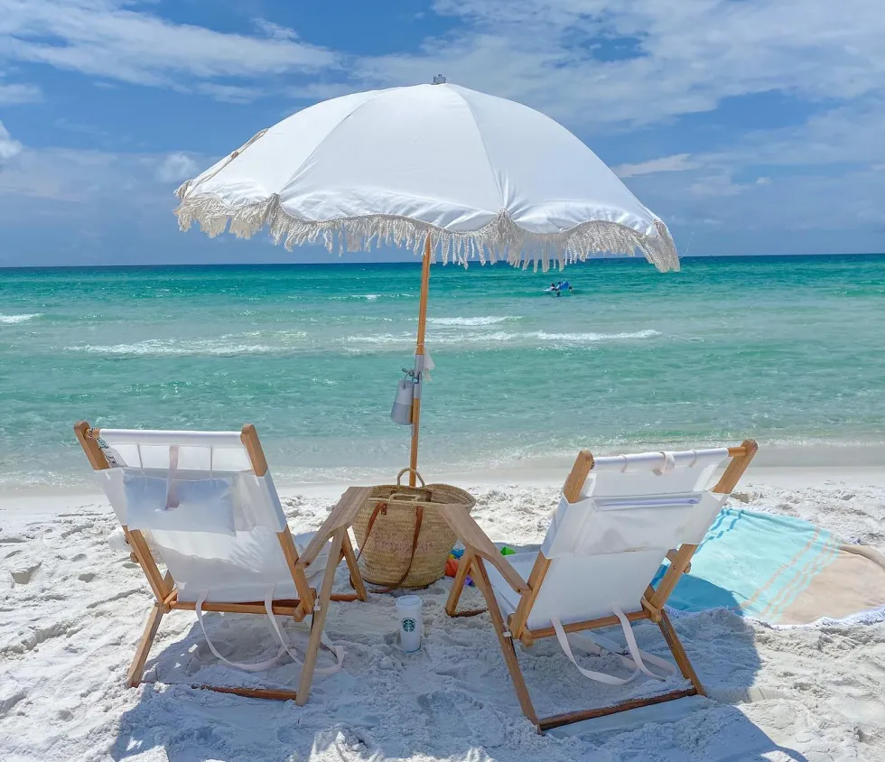 Chaise de plage pliante en tissu blanc Antique The Tommy Chair - Business & Pleasure