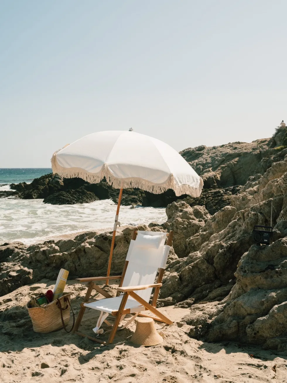 Chaise de plage pliante en tissu blanc Antique The Tommy Chair - Business & Pleasure