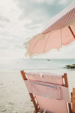 Chaise de plage pliante en toile à rayures rose Lauren's Stripe The Tommy Chair - Business & Pleasure