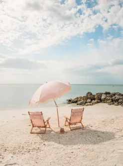 Chaise de plage pliante en toile à rayures rose Lauren's Stripe The Tommy Chair - Business & Pleasure