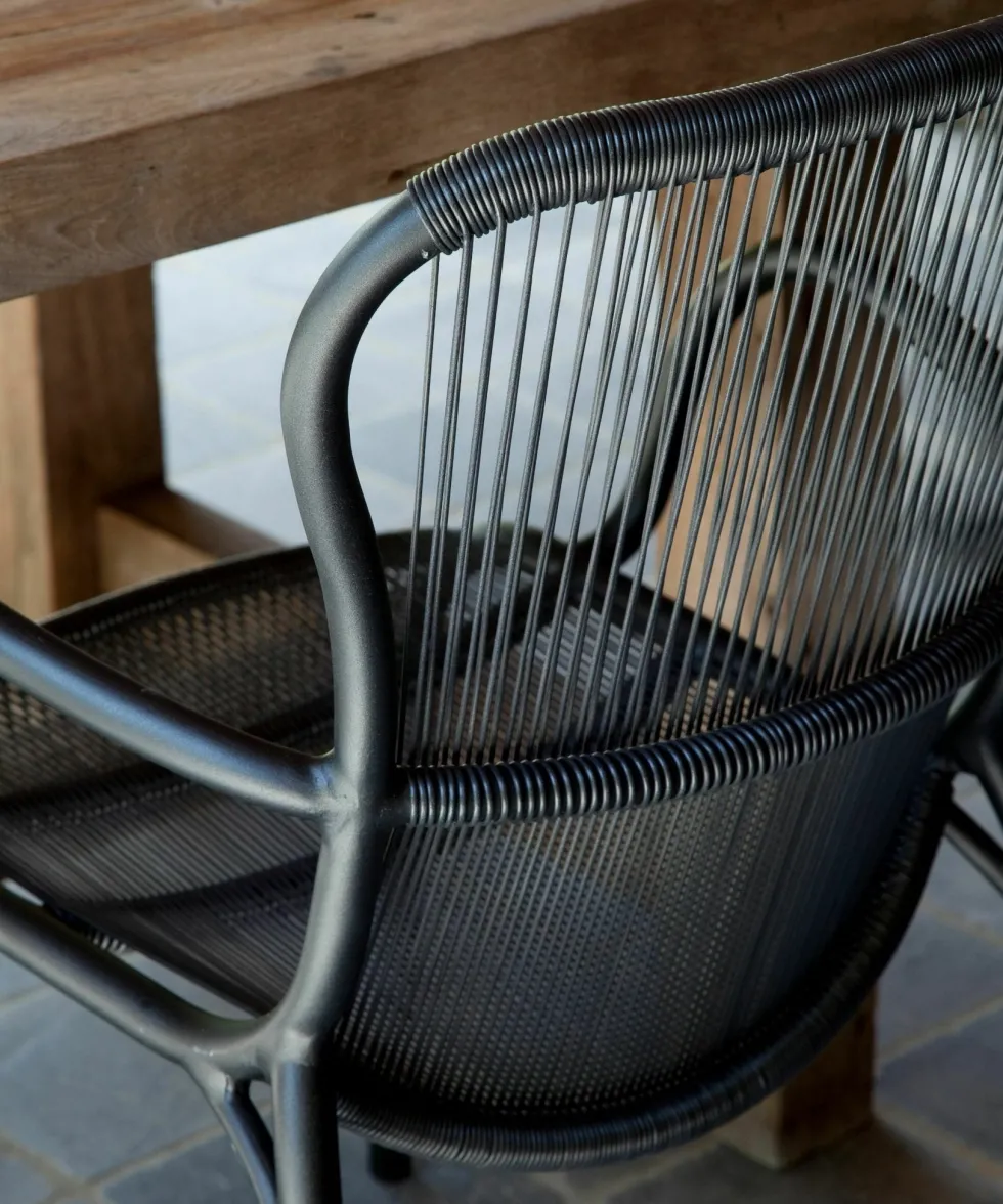 Chaise de repas extérieur noir Loop - Vincent Sheppard