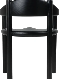 Chaise de salle à manger avec accoudoirs en pin noir Daumiller - Gubi