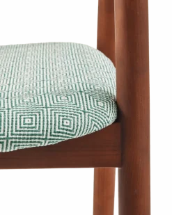 Chaise de salle à manger avec accoudoirs en tissu vert clair et bois de frêne Squared Henry - Pols Potten