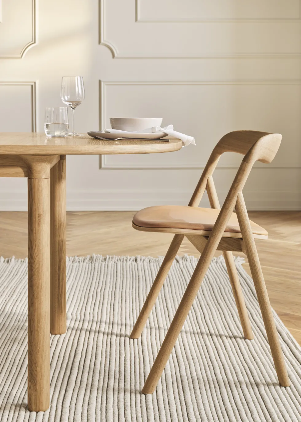 Chaise de salle à manger en chêne huilé Fenri - Bolia