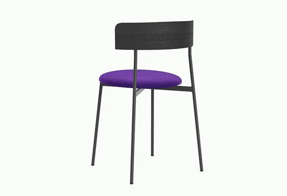 Chaise de salle à manger en hêtre noir mat et tissu violet Friday - Fest Amsterdam