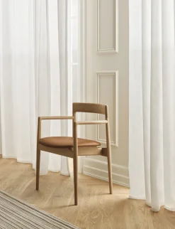 Chaise de salle à manger rembourrée gris en chêne huilé Calma - Bolia