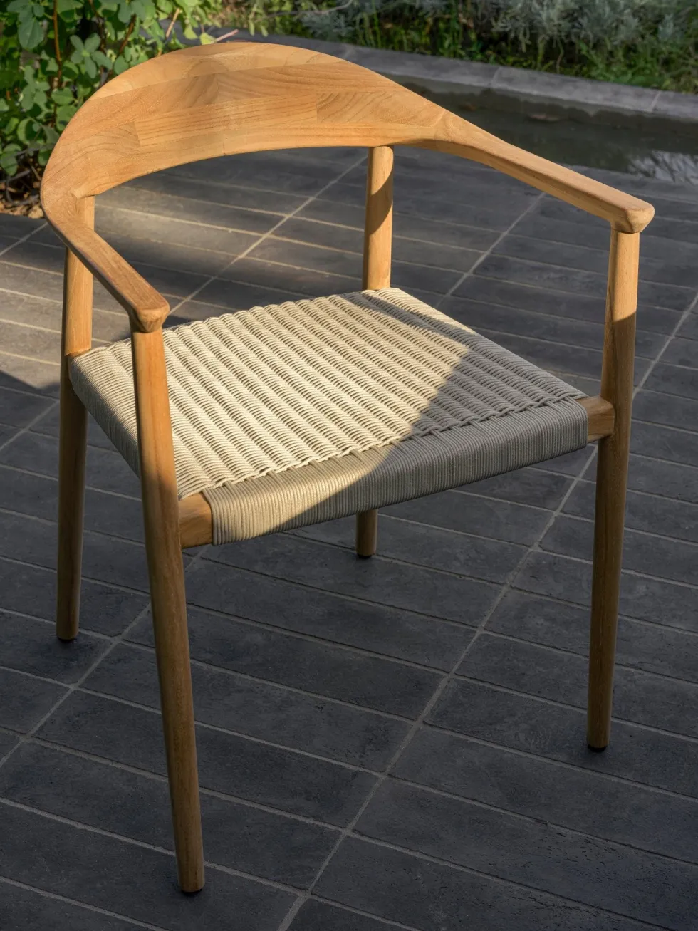 Chaise d'extérieur en en teck massif et corde 55x57x74cm Fika - Vincent Sheppard