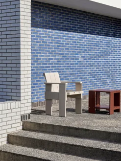 Chaise d'extérieur en pin noire Crate - Hay
