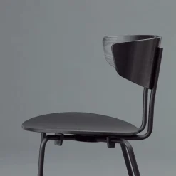 Chaise empilable bois et métal Herman Noir - Ferm Living