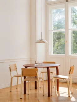 Chaise en bois de chêne et acier blanc Kei - noo.ma