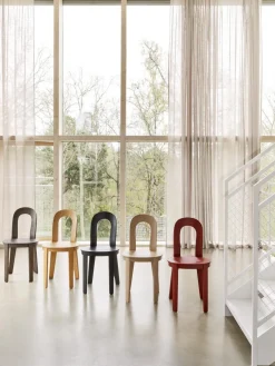 Chaise en bois de chêne foncé Olivia - Design House Stockholm
