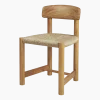 Chaise en bois de pin doré Daumiller - Gubi