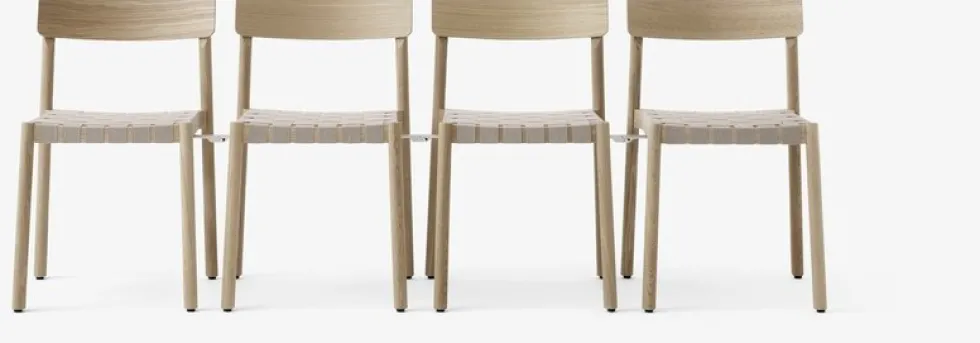 Chaise en bois naturel et sangles en lin naturel Betty TK1 - &tradition