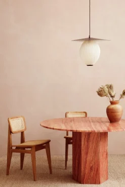 Chaise en cannage et bois de chêne naturel C-Chair - Gubi