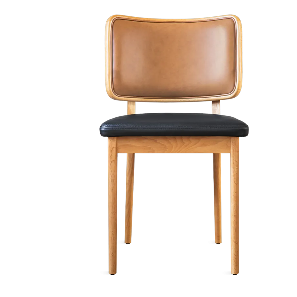 Chaise en chêne en cuir tabac et noir Tapissier - RED Edition