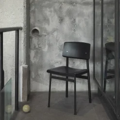 Chaise en chène noir et noire Loft - Muuto